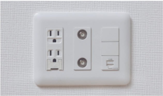 マルチメディアコンセント